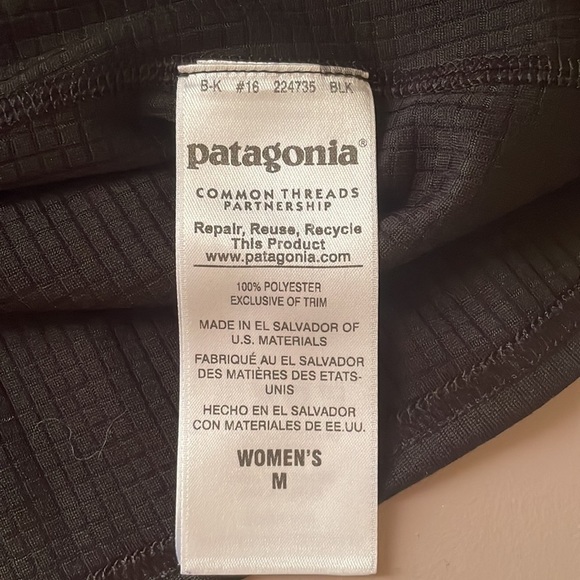 Patagonia Women's Capilene Midweight Zip-Neck black size Medium, thumb hooks - Picture 9 of 9
